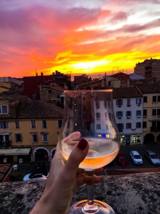 Apartment With Terrace In Chioggia'S Main Square エクステリア 写真