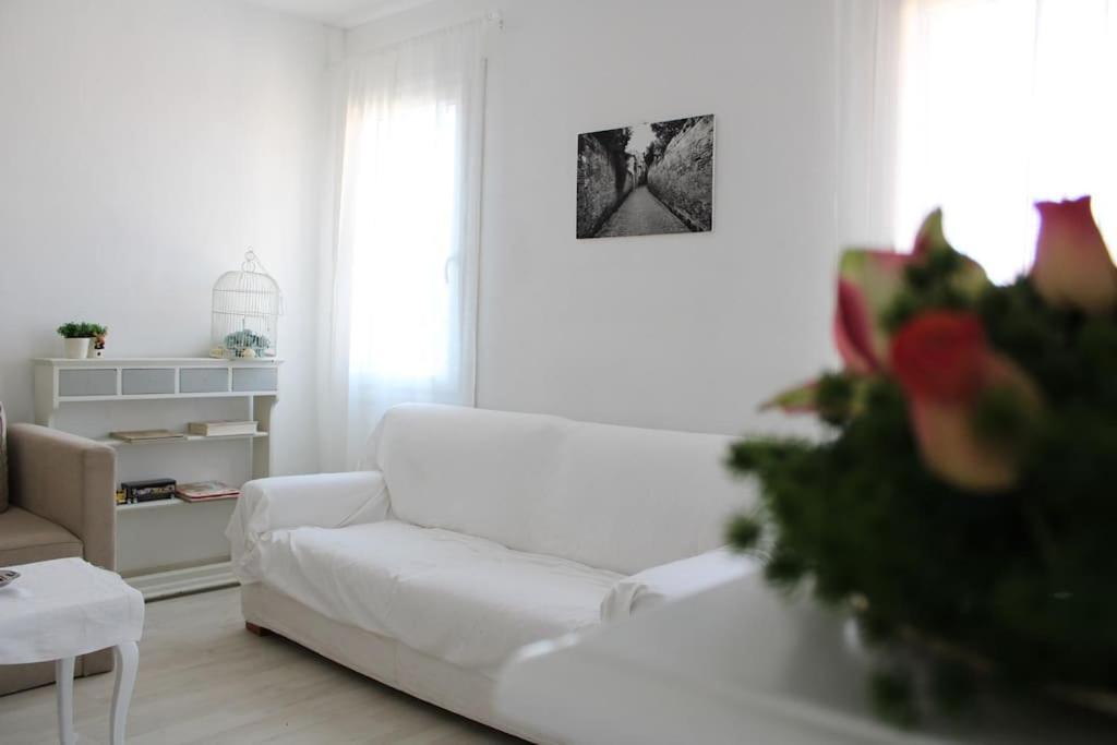Apartment With Terrace In Chioggia'S Main Square エクステリア 写真