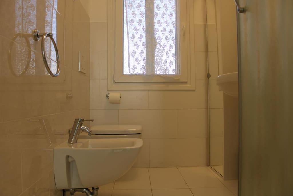 Apartment With Terrace In Chioggia'S Main Square エクステリア 写真